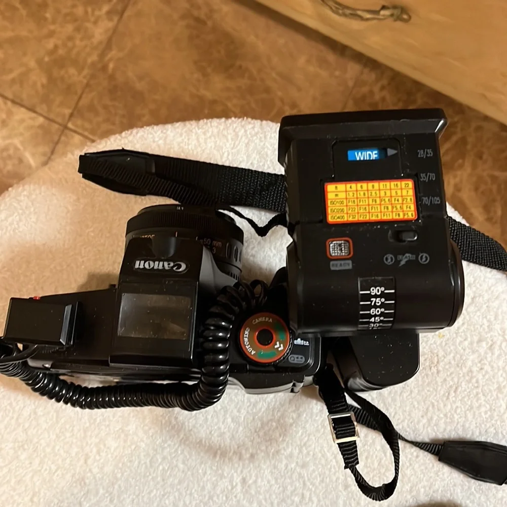Vintage Canon TC-8000 Motor Drive Red Eye Reduction with flash & carry case